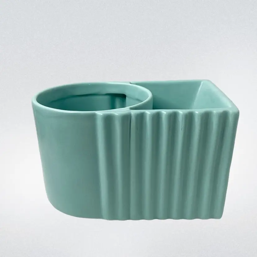 Modern Double Planter Aqua Art Deco
4.24” T x 7” L x 4.75” W