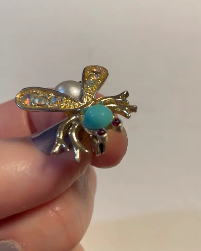 Pretty Bee Scatter Pin Brooch - Aqua, AB Rhinestone And Faux Pearl - Gold Tone Bug Insect Pollinator