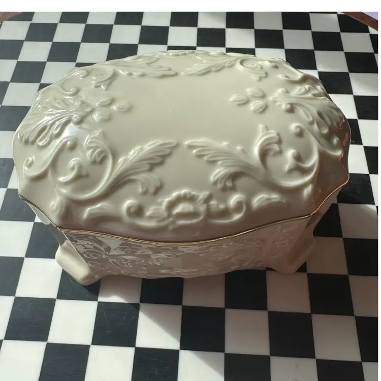 The Beatles “Yesterday” Lenox Music Box