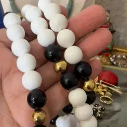 #02 - Jewelry Necklace