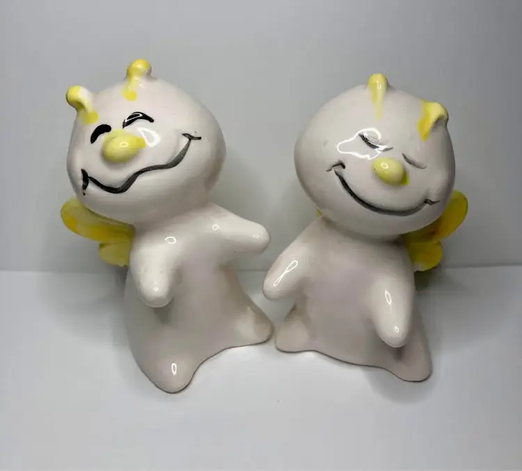 Anthropomorphic Salt and Pepper Shakers Baby Butterfly Japan