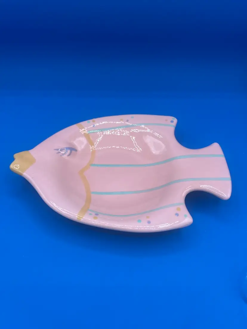 Cyclamen Pottery Fish Plate By Julie Andrews Vintage Made In California, USA