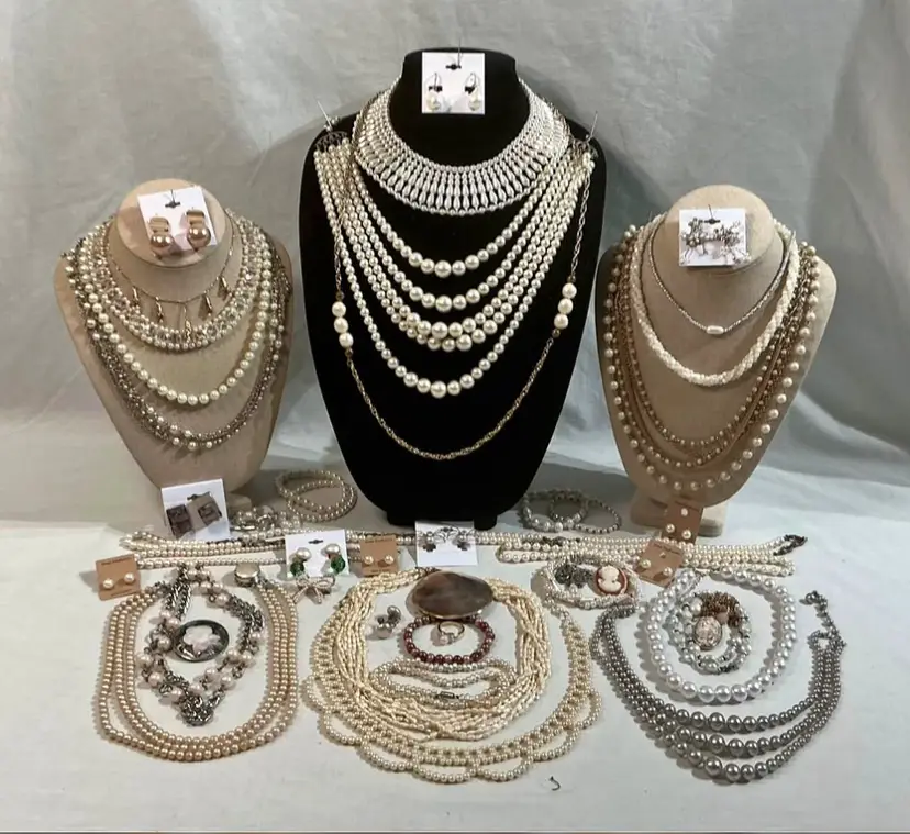 💎Curated Pearl Jewelry Collection (35+ Pieces) • Statement, Vintage-Inspired & Elegant Layered Lot