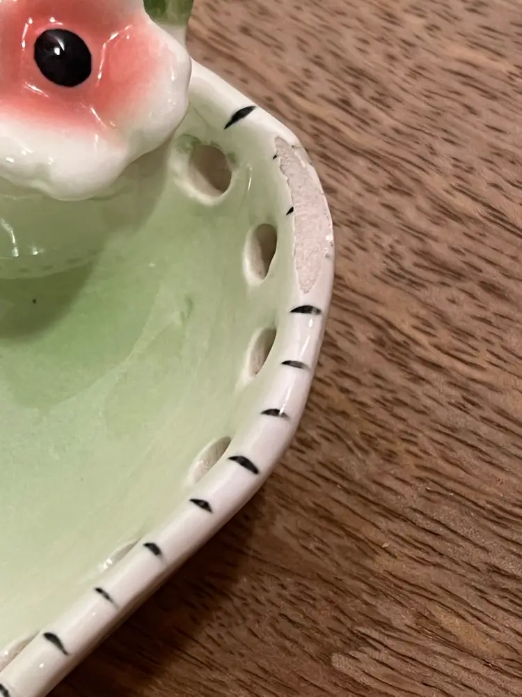 Set Of 2 Flower Trinket Dishes - *1 Chipped*