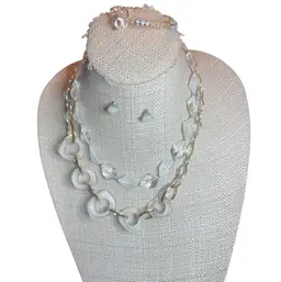 #23 - White Cloudy Stone Lot