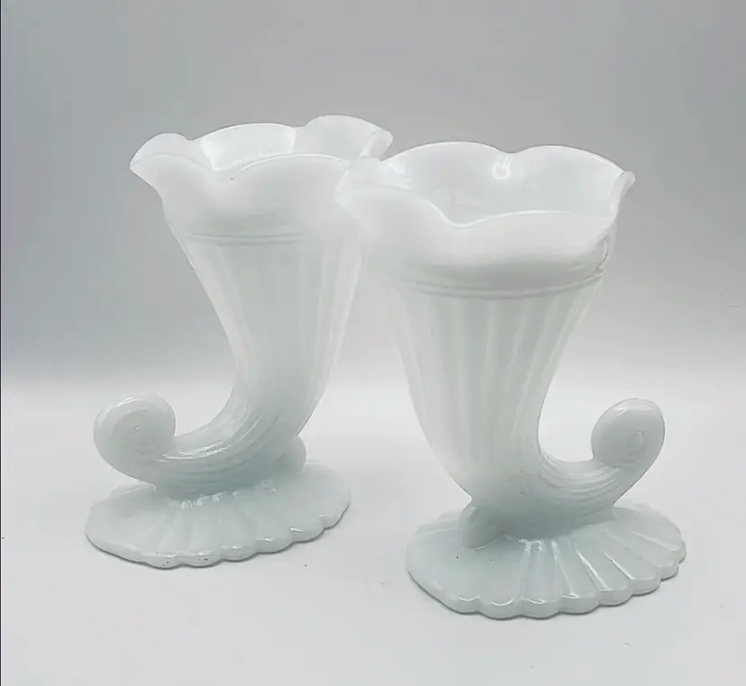 Vintage, 2 Jeanette Milk Glass Cornucopia Vases, 5.25” Tall