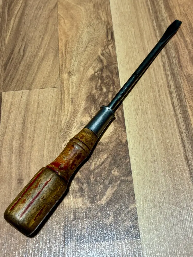 Champion Hardwood Handle Flat Blade Screw Driver