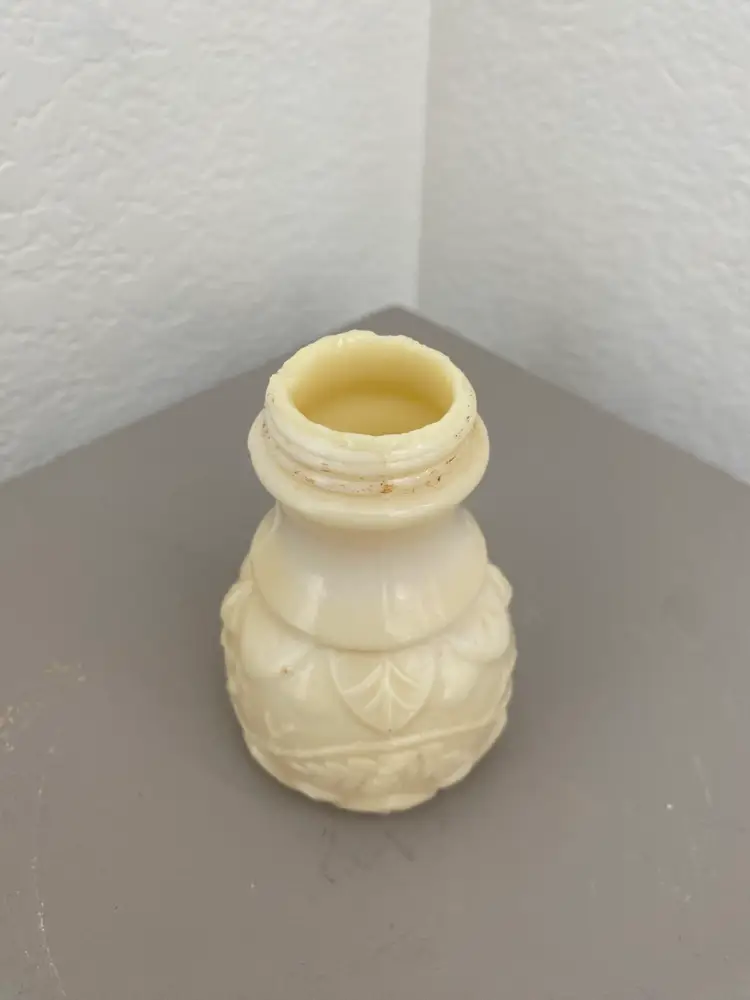 Antique New Martinsville Floral Salt Shaker Bottle