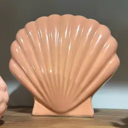 Vintage Pink Clam She’ll Vase Made In Taiwan