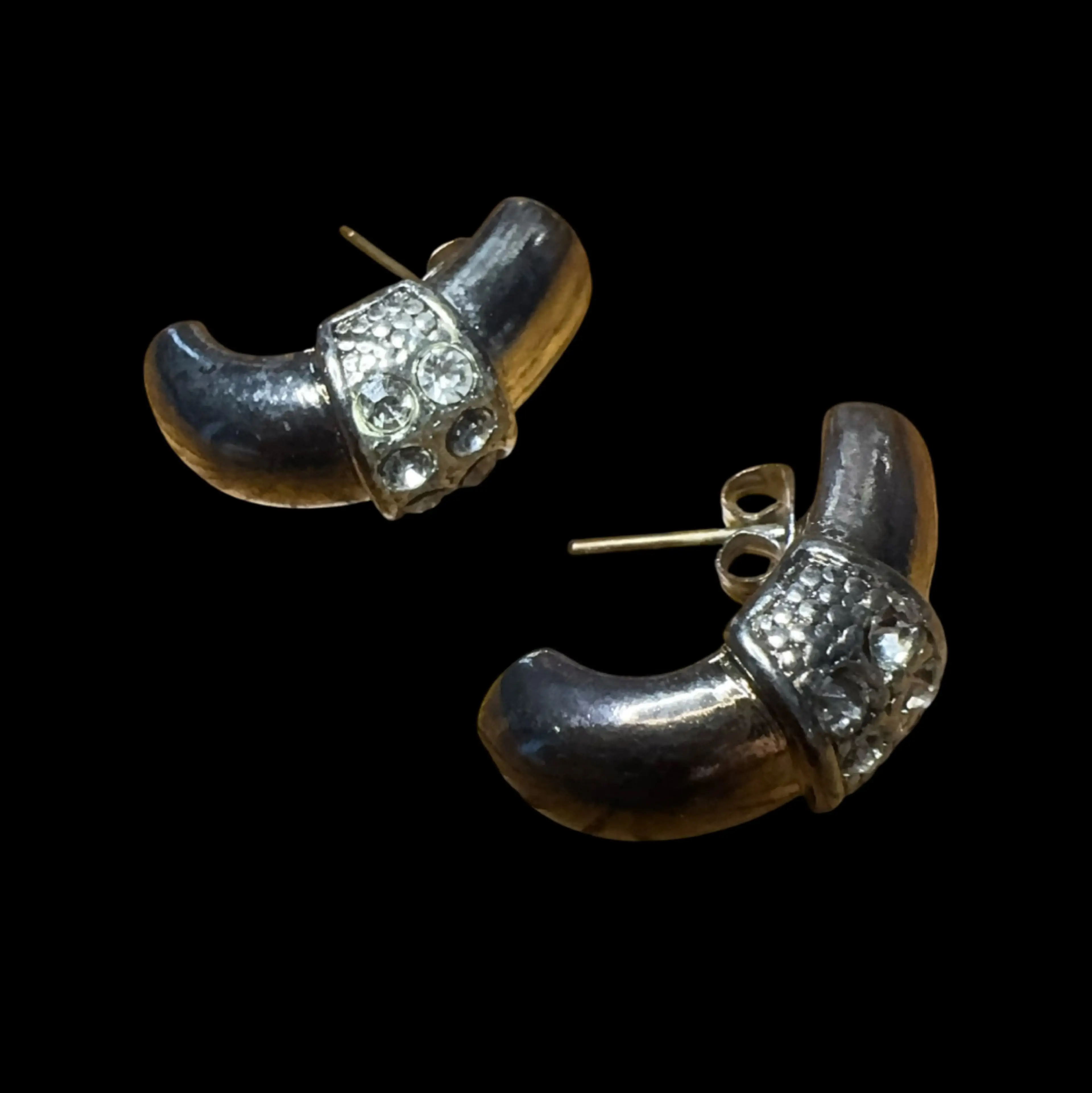 Image 4 of 4