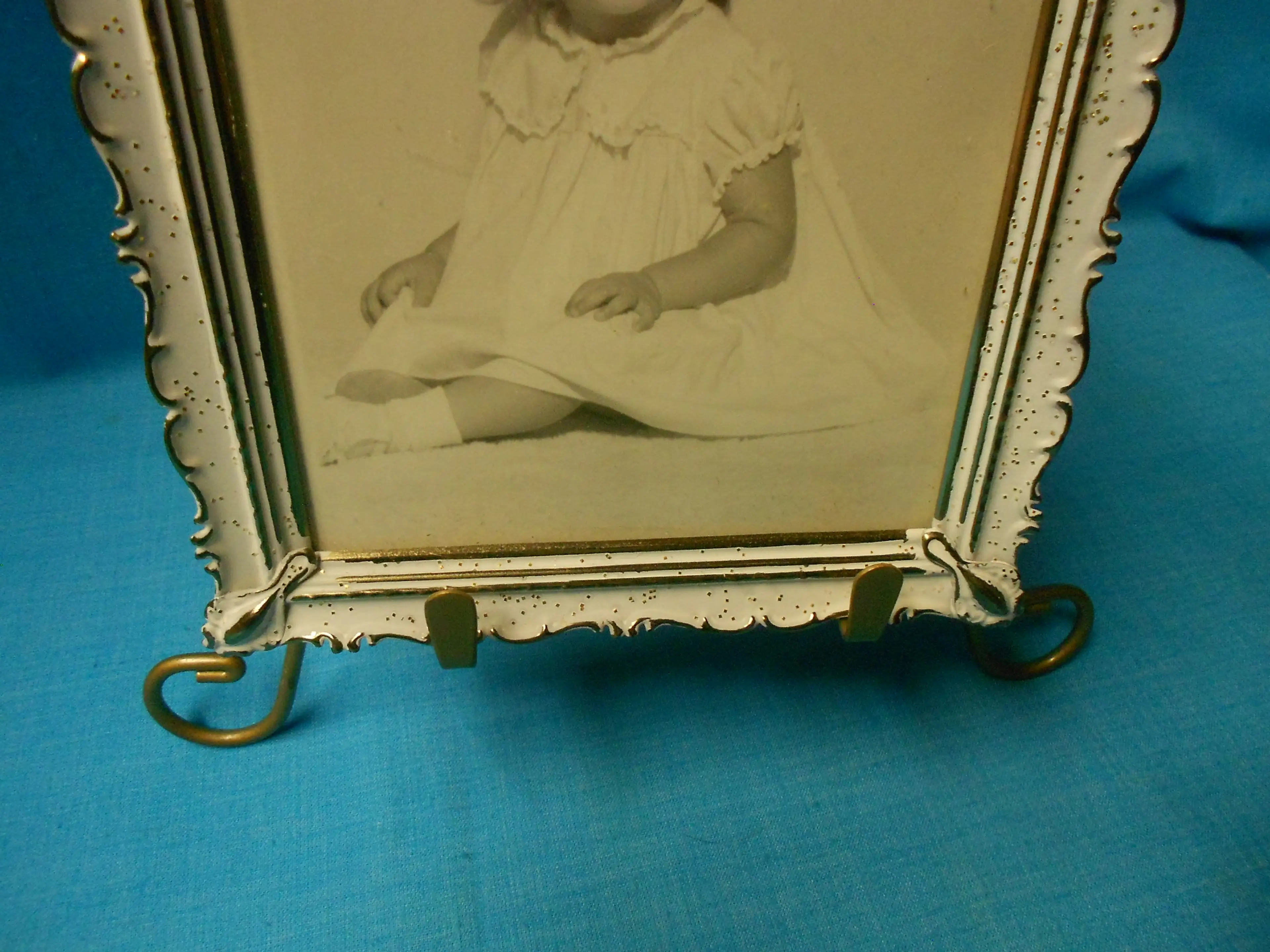 Image 3 of 9