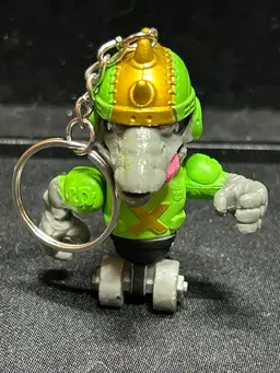 Treasure X Dino Gold Snapsaur Keychain