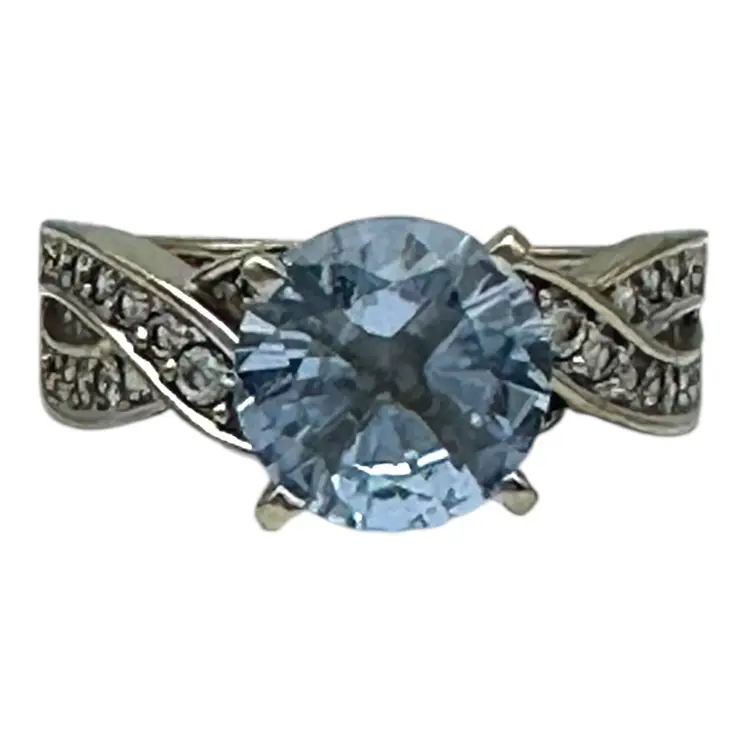 14 karat 2.50 Carat blue topaz, white gold cubic zirconia ring size 7