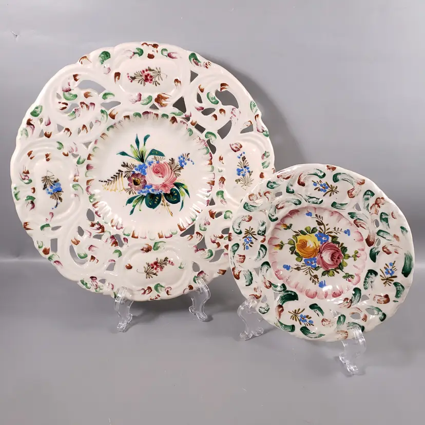 Vintage ITALY POTTERY Reticulated Floral Hand Painted WALL DECOR PLATE SET