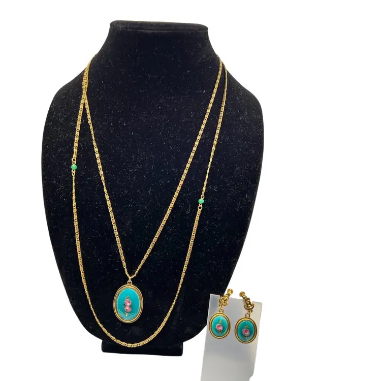 GREEN ENAMAL WITH PINK ROSES