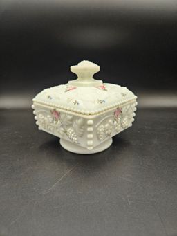 Westmoreland Paneled Grape Roses & Bows Lidded Candy Dish