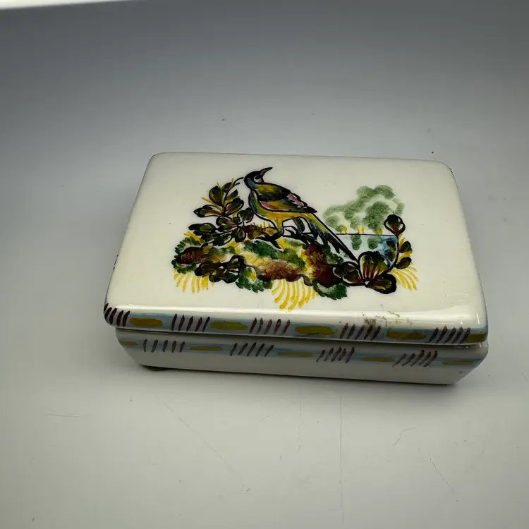 Hand Painted  Ceramic Trinket Box With A Bird On It