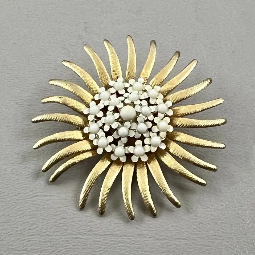 Vintage Gold Tone Sunburst Flower Brooch White Cluster Center Mid Century Statement Pin Metal 2"