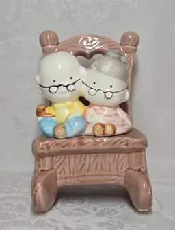 VINTAGE OLDER COUPLE ON ROCKING CHAIR PIGGY BANK MADE IN TAIWAN