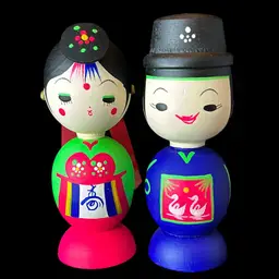 Korean Wooden Kokeshi Wedding Couple