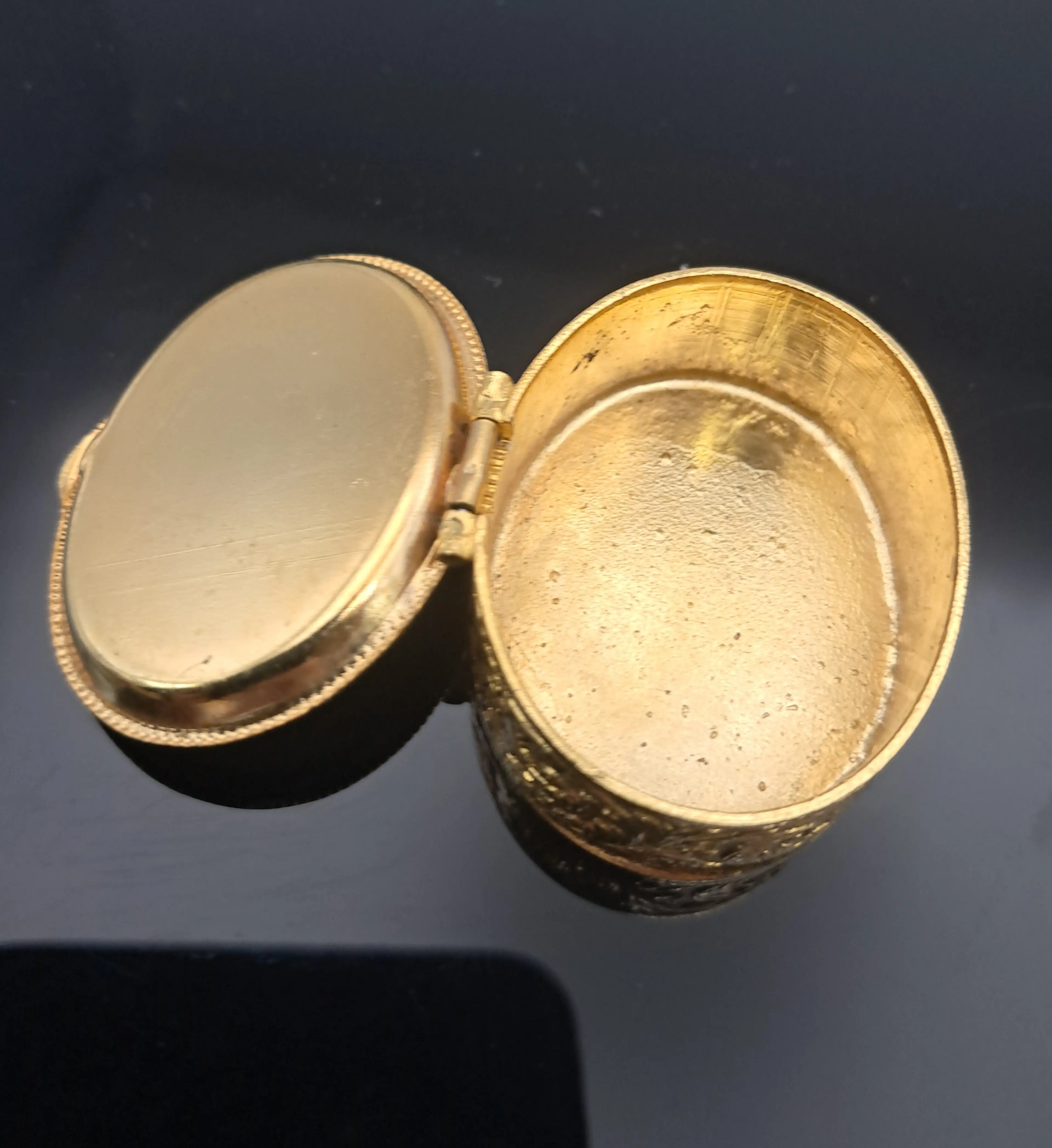 Image 2 of 3