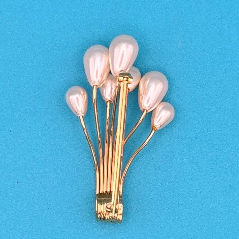 Vintage Napier Gold-Tone Faux Pearl Spray Brooch – 1980s Floral Bouquet Pin