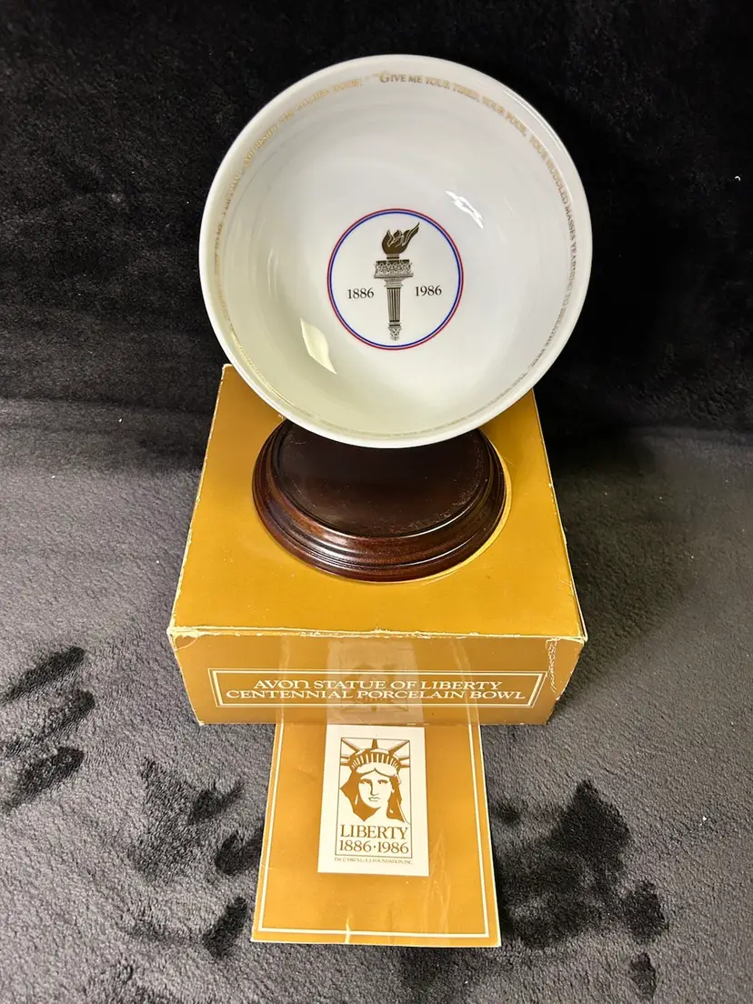 Vintage Ormolu 22 Kt Gold Trim Avon Collectible Liberty Olympic Bowl
