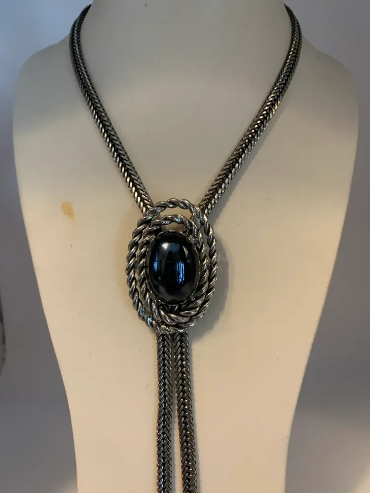 Silver Tone Bolo Style Necklace 