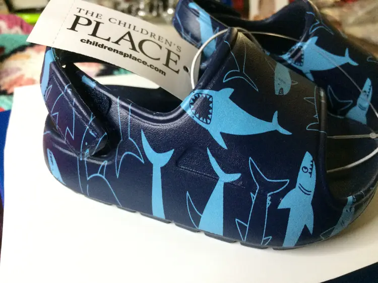 NEW! The Childrens Place Size 4 Toddler Shark Velcro Sandals! Navy in color!