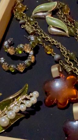 Yummy Fall Vibe Lot of Vintage to Contempo Jewelry *WEARABLE*