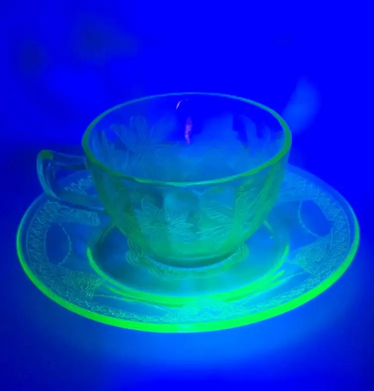 Vintage 1931-1935 Jeannette Depression Floral Green Uranium  Cup and Saucer