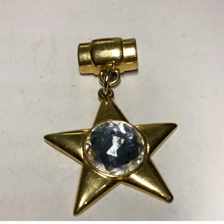 Star With Crystal Brooch 2”