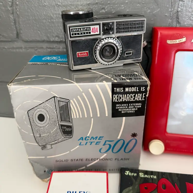 Big Lot Of Mixed Vintage Items