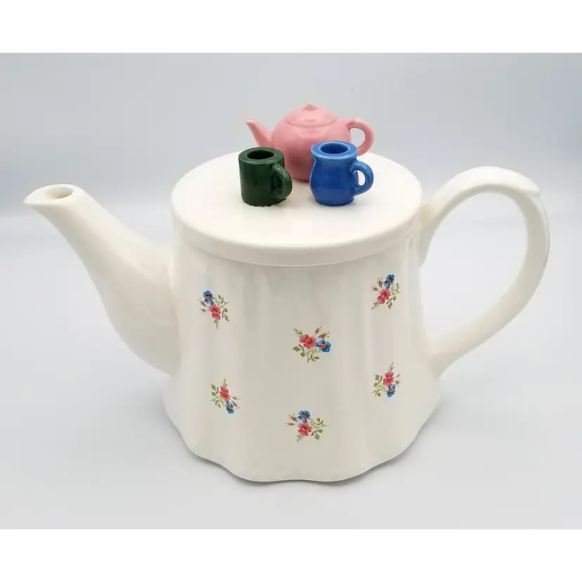 Vintage A.K. DAS & Co "Tea Time Collection" Teapot