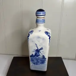 Delft Blue ceramic bottle
