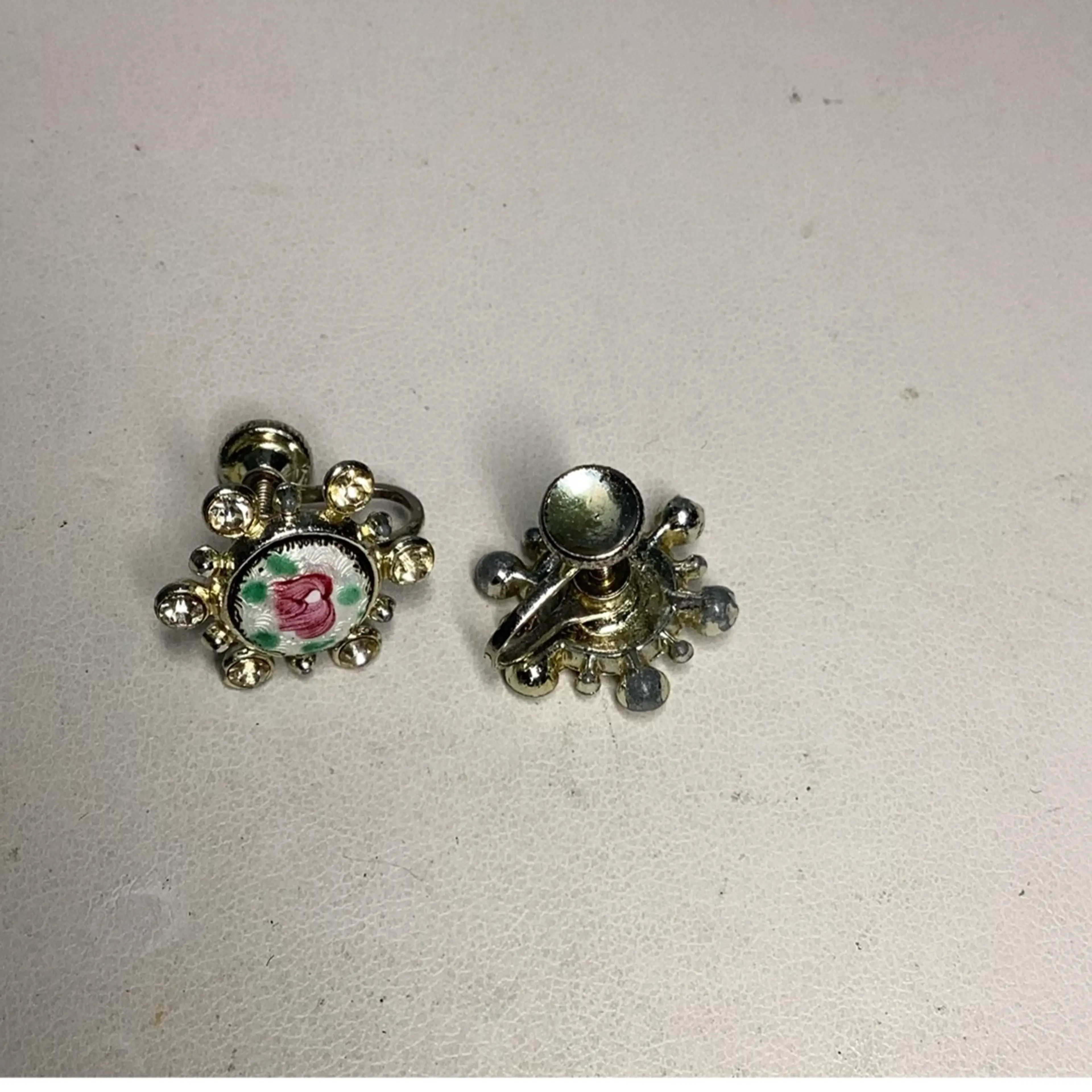 Image 2 of 2