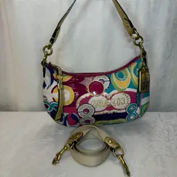 #01 - Coach Poppy C Signature Shoulder Bag Swingpack Crossbody Purse F19426