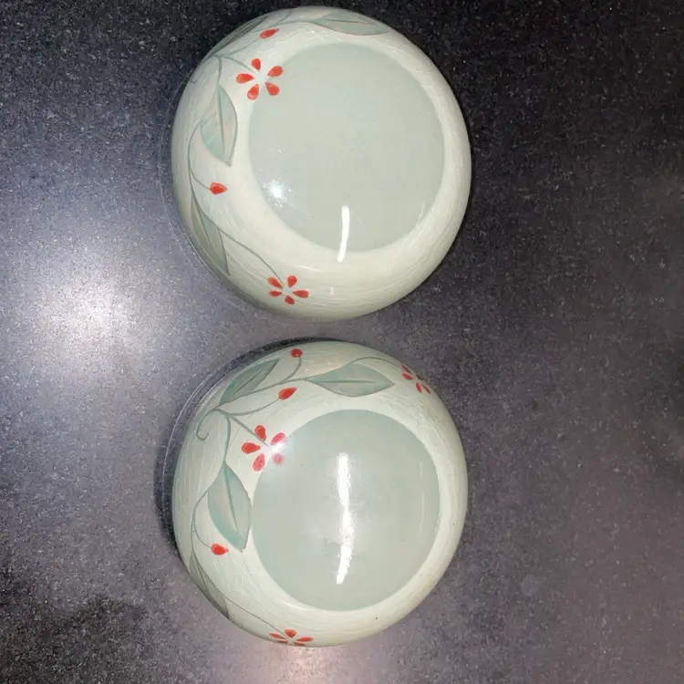 VTG (2) Celadon Crackle Tea Cup Infuser w/lid Floral Flowwr Design handpainted