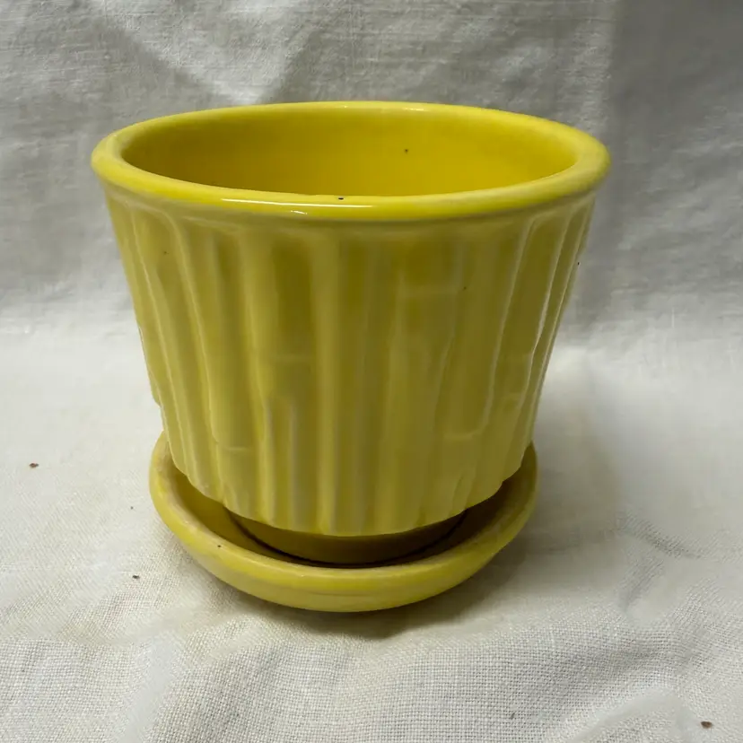 Vintage McCoy #0372 Pottery Yellow Bamboo Flower Planter with Underplate 4.5”