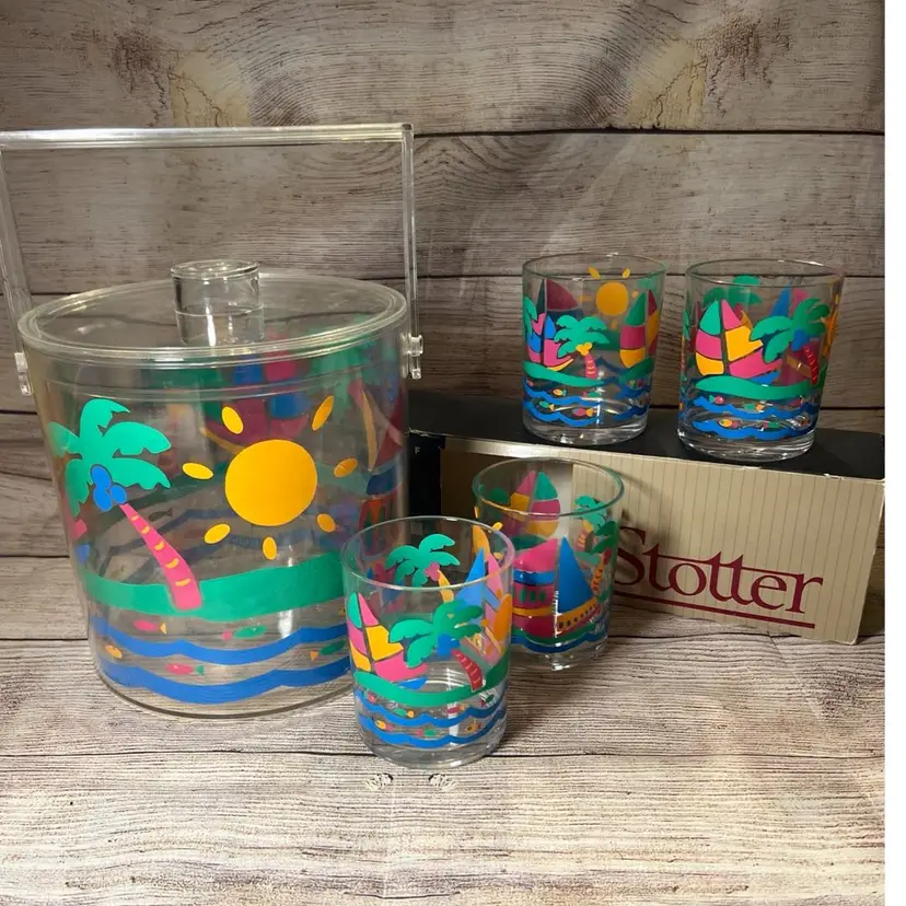 Vtg Stotter Acrylic Ice Bucket 4 Plastic Glasses Sailboat Palm Trees Brights