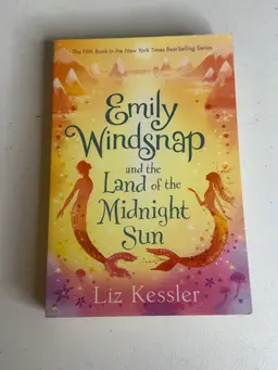 ‘Emily Windsnap And the land Of The Midnight Sun’ By Liz Kessler Soft Cover Book 5 - 2012