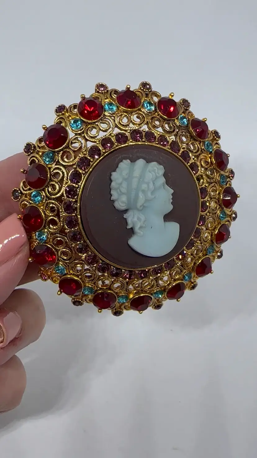 Designer Signed Joan Rivers Cameo Brooch and Earring Set Swarovski Crystal VTG