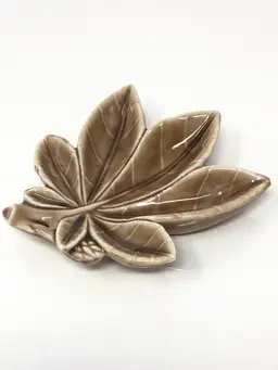 Wade England Sycamore Leaf Trinket Dish