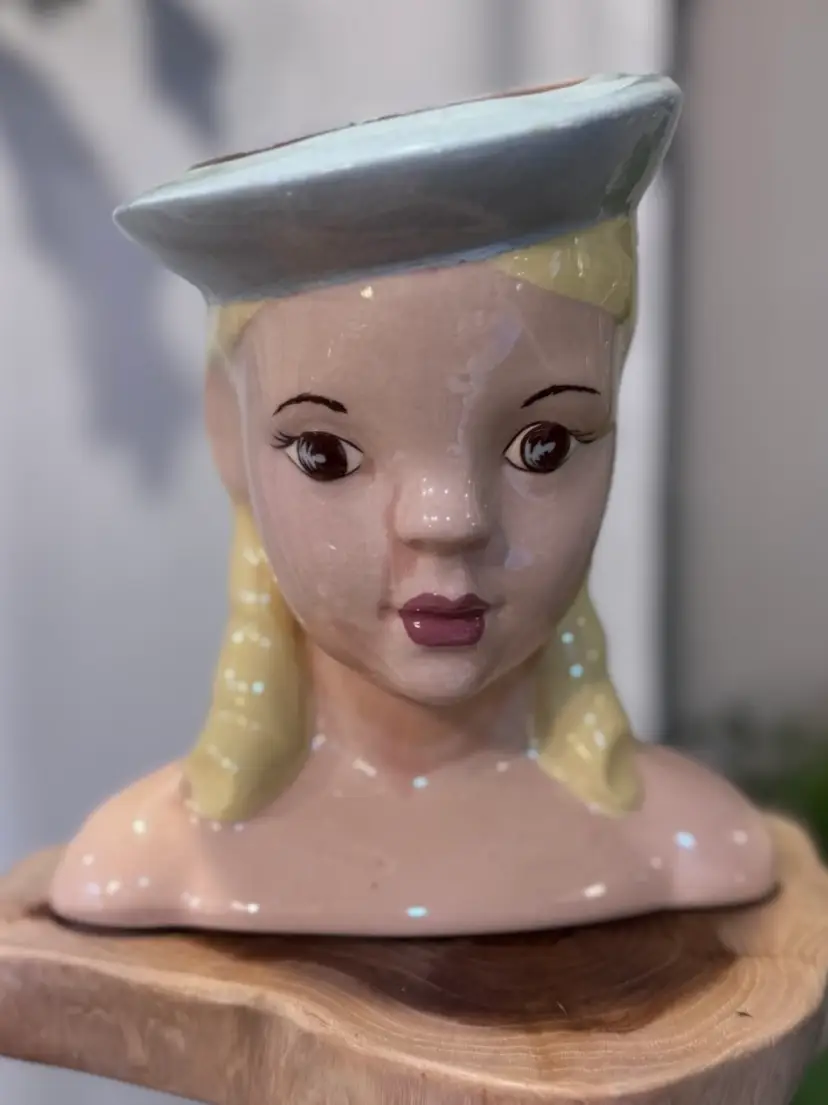 Livestream thumbnail