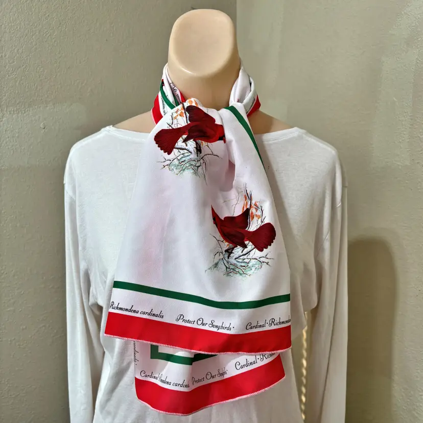 National Wildlife Federation Cardinal Scarf Birds 1975 Retro Vintage