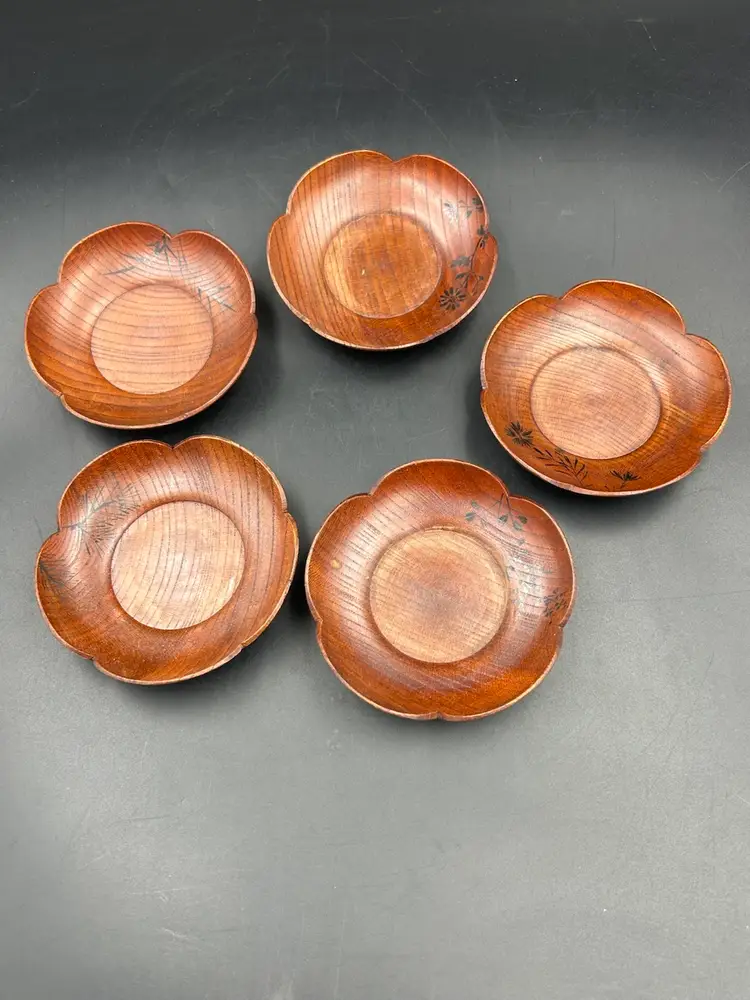 5 Vintage Japanese Chataku Flower Shaped Wood Saucers With Leaf Design