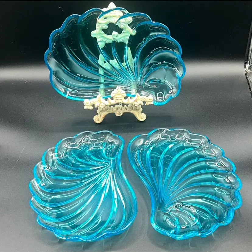 Vintage Hazel Atlas Capri Blue Glass Snack Set Mid Century Seashell 3 Plates