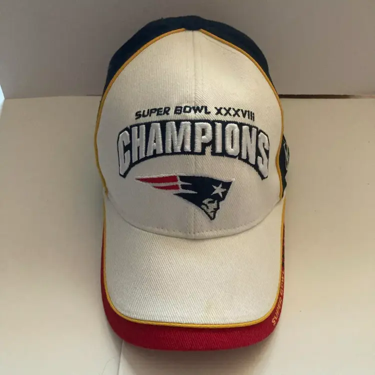 REEBOK NFL New England Patriots Super Bowl XXXVIII 38 Champions Locker Room Hat