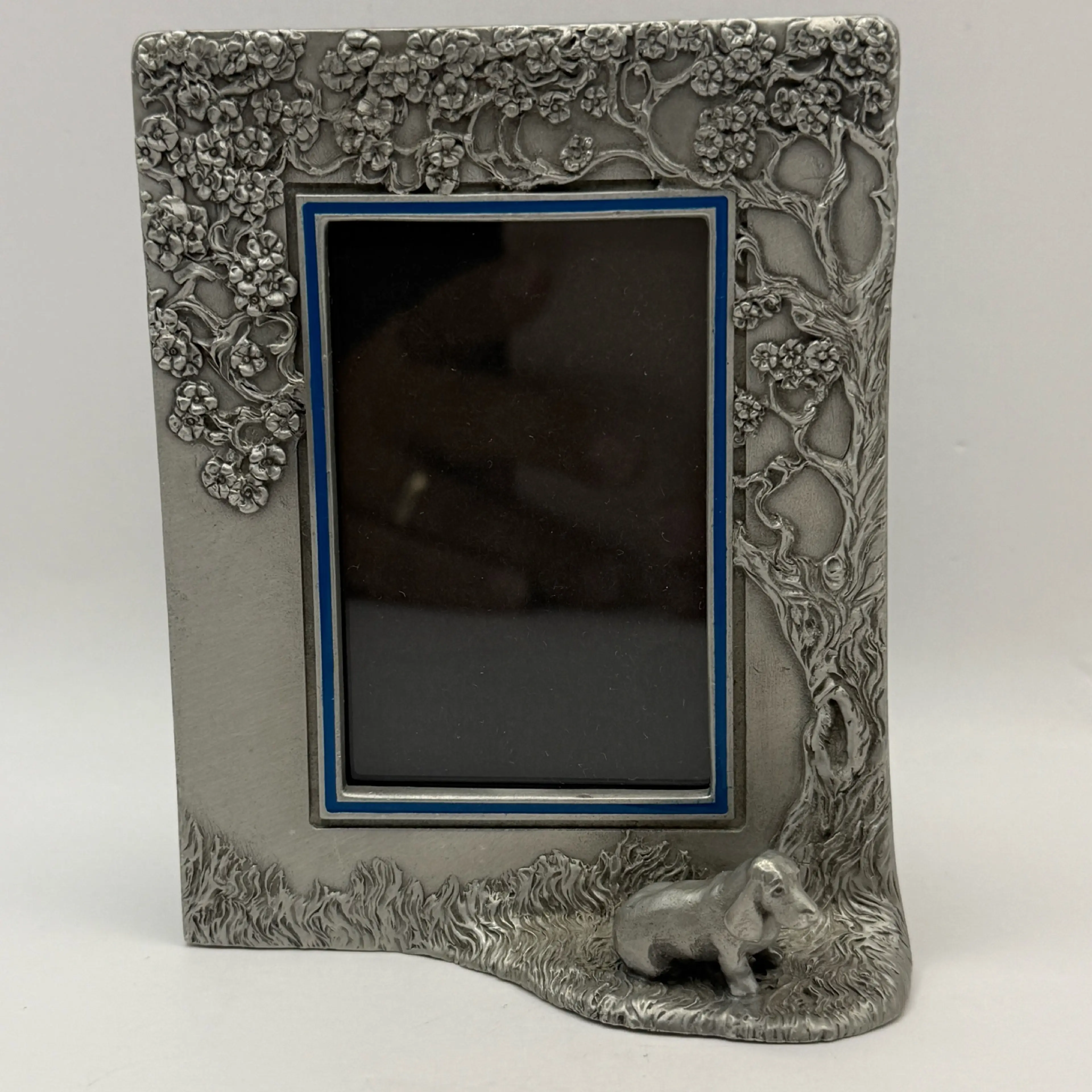 Image 1 of 8