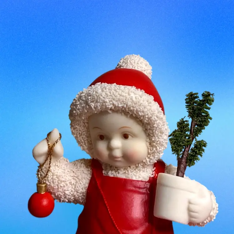 Snowbabies Figurine “Here, Kitty Kitty” 2003 Babies on the Farm Collection Department 56 Bisque Porcelain Child & Cat W/Box & Tag
5” T x 3-3/4” L x 2-3/4” W